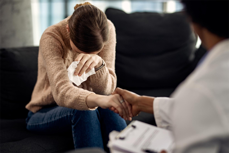 sufrimiento emocional del suicidio